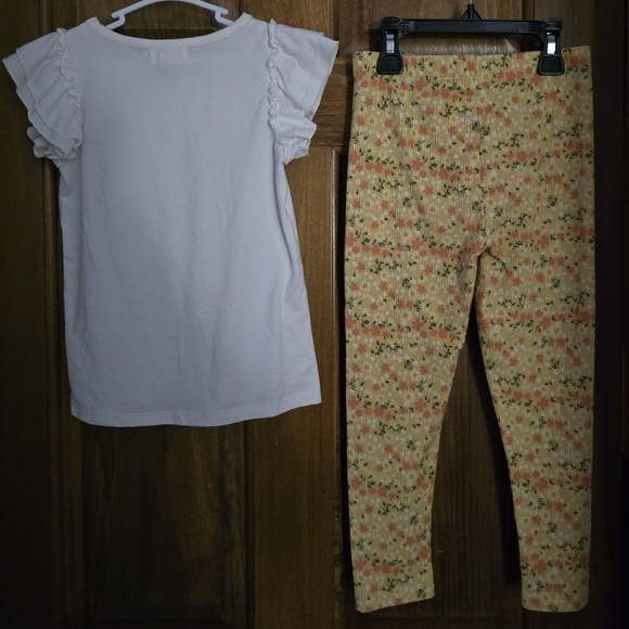 BTWEEN: 2-Piece Set, SS Top w/🦋 & Flutter Sleeves, Matching Pants, Size: 6, EUC - Picture 5 of 12